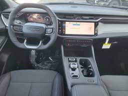 Jeep Cherokee Laredo 4x4 2026