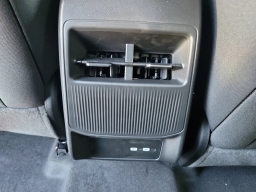 Jeep Cherokee Laredo 4x4 2026