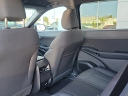 Jeep Cherokee Laredo 4x4 2026