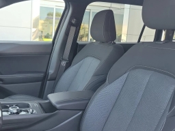 Jeep Cherokee Laredo 4x4 2026