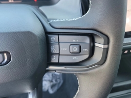 Jeep Cherokee Laredo 4x4 2026