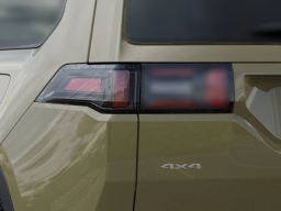 Jeep Cherokee Laredo 4x4 2026