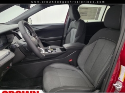 Jeep Cherokee Laredo 4x4 2026