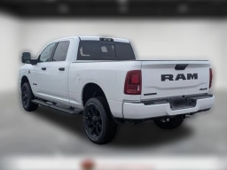 Ram 3500 Big Horn 4x4 Crew Cab 6'4" Box 2026
