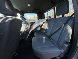 Ram 3500 Big Horn 4x4 Crew Cab 6'4" Box 2026