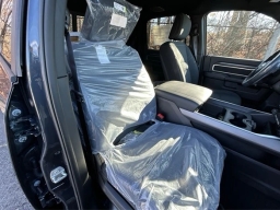 Ram 3500 Big Horn 4x4 Crew Cab 6'4" Box 2026