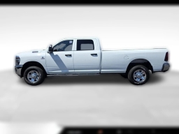 Ram 3500 Tradesman 4x4 Crew Cab 8' Box 2026