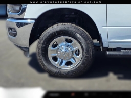 Ram 3500 Tradesman 4x4 Crew Cab 8' Box 2026