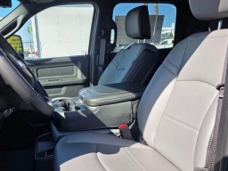 Ram 3500 Tradesman 4x4 Crew Cab 8' Box 2026