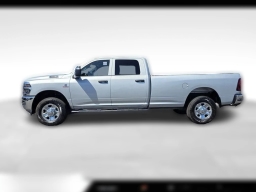 Ram 3500 Tradesman 4x4 Crew Cab 8' Box 2026