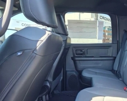 Ram 3500 Tradesman 4x4 Crew Cab 8' Box 2026