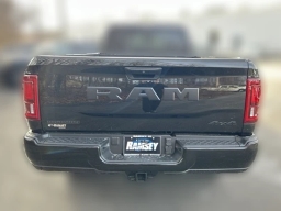 Ram 3500 Big Horn 4x4 Crew Cab 8' Box 2026