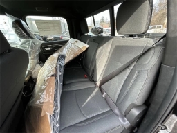 Ram 3500 Big Horn 4x4 Crew Cab 8' Box 2026