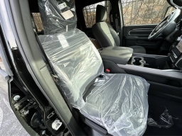 Ram 3500 Big Horn 4x4 Crew Cab 8' Box 2026