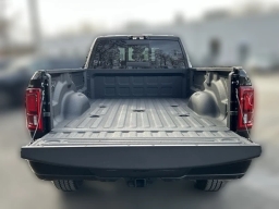 Ram 3500 Big Horn 4x4 Crew Cab 8' Box 2026