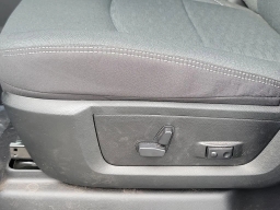 Ram 2500 Big Horn 4x2 Crew Cab 6'4" Box 2026