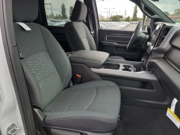 Ram 2500 Big Horn 4x2 Crew Cab 6'4" Box 2026