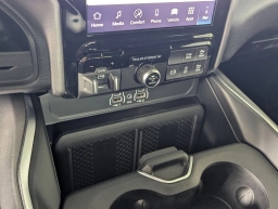 Ram 2500 Big Horn 4x2 Crew Cab 6'4" Box 2026