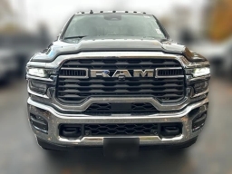 Ram 2500 Tradesman 4x4 Crew Cab 6'4" Box 2025