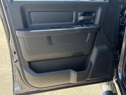 Ram 2500 Tradesman 4x4 Crew Cab 6'4" Box 2026