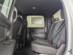 Ram 2500 Black Express 4x4 Crew Cab 6'4" Box 2026