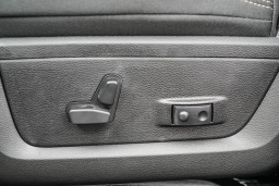 Ram 2500 Big Horn 4x4 Crew Cab 6'4" Box 2026