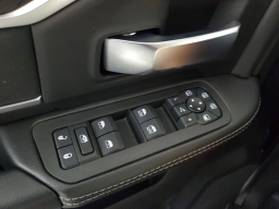 Ram 2500 Big Horn 4x4 Crew Cab 6'4" Box 2026