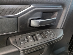 Ram 2500 Big Horn 4x4 Crew Cab 6'4" Box 2026