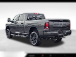 Ram 2500 Big Horn 4x4 Crew Cab 6'4" Box 2026