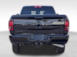 Ram 2500 Big Horn 4x4 Crew Cab 6'4" Box 2026