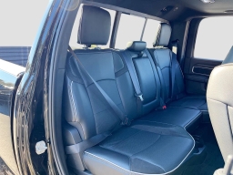 Ram 2500 Laramie 4x4 Crew Cab 6'4" Box 2026