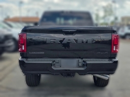 Ram 2500 Laramie 4x4 Crew Cab 6'4" Box 2026