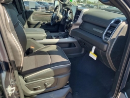 Ram 2500 Laramie 4x4 Crew Cab 6'4" Box 2026