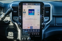 Ram 2500 Laramie 4x4 Crew Cab 6'4" Box 2026