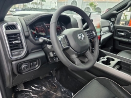 Ram 2500 Laramie 4x4 Crew Cab 6'4" Box 2026