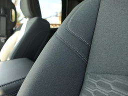 Ram 2500 Tradesman 4x4 Crew Cab 8' Box 2025