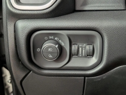 Ram 2500 Laramie 4x4 Mega Cab 6'4" Box 2026