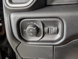 Ram 2500 Laramie 4x4 Mega Cab 6'4" Box 2026