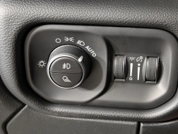 Ram 2500 Laramie 4x4 Mega Cab 6'4" Box 2026