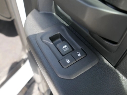 Ram 3500 Tradesman 4x4 Crew Cab 8' Box 2026