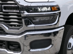 Ram 3500 Tradesman 4x4 Crew Cab 8' Box 2026