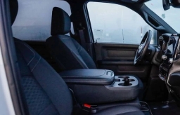 Ram 3500 Tradesman 4x4 Crew Cab 8' Box 2026