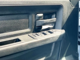 Ram 3500 Tradesman 4x4 Crew Cab 8' Box 2026