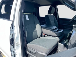 Ram 3500 Tradesman 4x4 Crew Cab 8' Box 2026