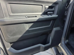 Ram 3500 Tradesman 4x4 Crew Cab 8' Box 2026