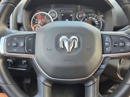 Ram 3500 Tradesman 4x4 Crew Cab 8' Box 2026