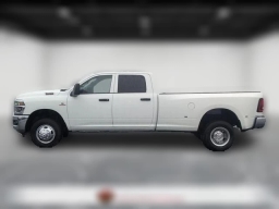Ram 3500 Tradesman 4x4 Crew Cab 8' Box 2026