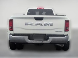 Ram 3500 Tradesman 4x4 Crew Cab 8' Box 2026