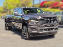 Ram 3500 Big Horn 4x4 Crew Cab 8' Box 2026