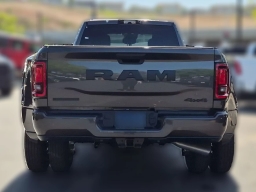 Ram 3500 Big Horn 4x4 Crew Cab 8' Box 2026